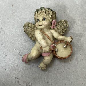 Artmark‎ MAGNET Vintage ANGEL Cherub with Drum Cream with Pink Accents